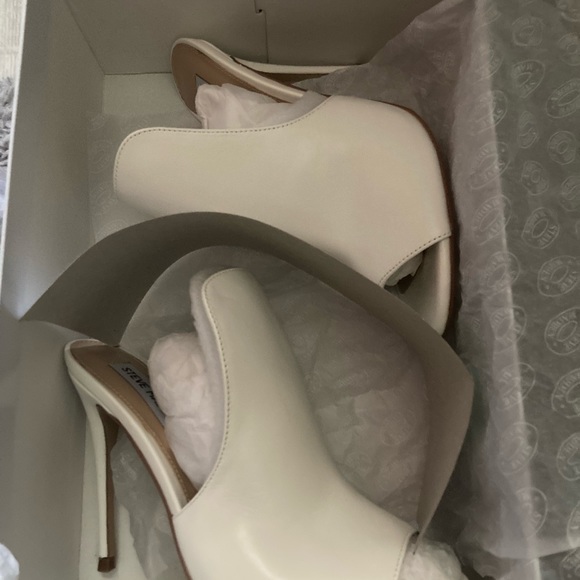 New Steve Madden shoes. Never been used before, in perfectly good shape - Picture 4 of 5